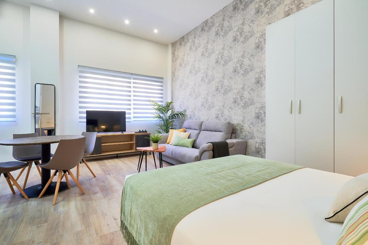 Del Parque Flats Estudio Capuchinos Málaga Extérieur photo