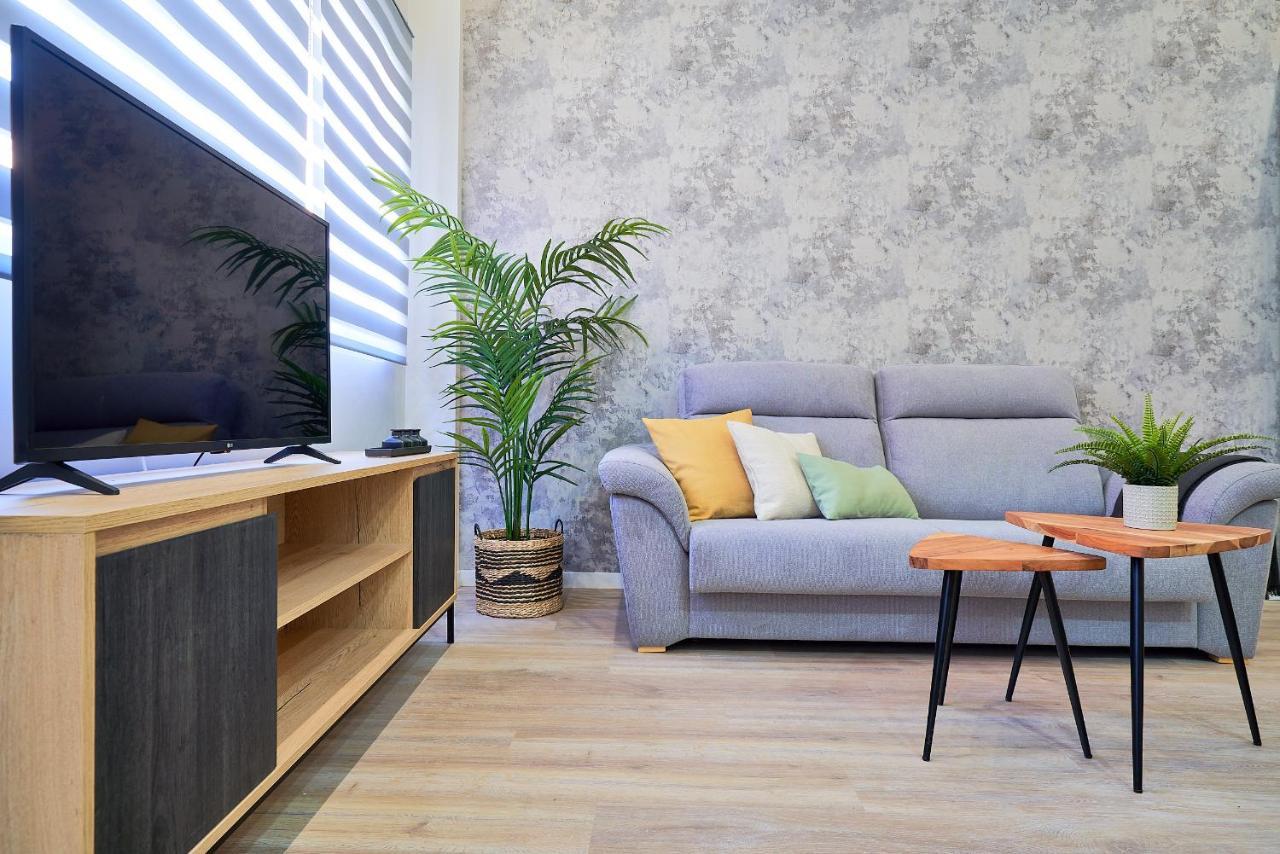 Del Parque Flats Estudio Capuchinos Málaga Extérieur photo